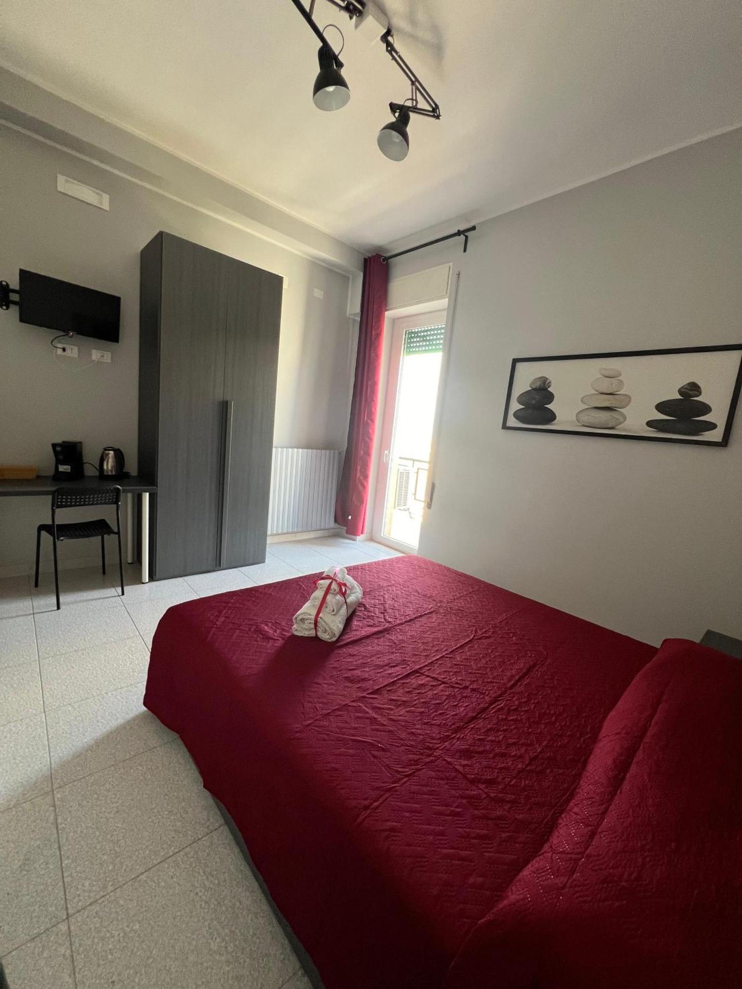 Settetrequattro Rooms Сиракузы Экстерьер фото